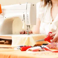 همکاری با خیاط خانم برای تولید لباس زنانه