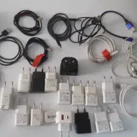 تعدادی شارژر وموبایل تعمیری