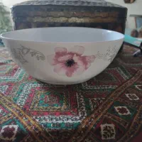 کاسه بزرگ و کوچک