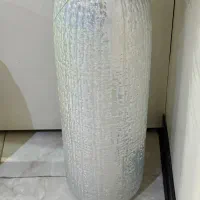 گلدان بزرگ کنار سالنی شاین دار شیک