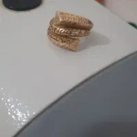 طلا۱۰۰بالای تابلو