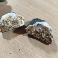 سلام.این سنگ پیدا کردم .