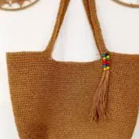 بافت انواع زنبیل حصیری با نخ رافیا|صنایع دستی و سایر لوازم تزئینی|قم, شهرک امام حسین|دیوار