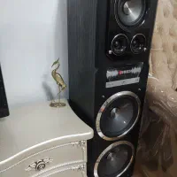 تلویزیون سامسونگ 32اینچ..اسپیکر خانگی مدل لومکس.|تلویزیون و پروژکتور|تهران, فلسطین (میدان انقلاب)|دیوار