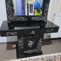 میز و آیینه|مبلمان خانگی و میز عسلی|پرند, فاز ۶|دیوار