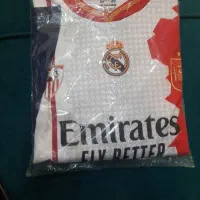 کیت و شلوارک فوتبالی امضا دار منتخب سرخیو راموس