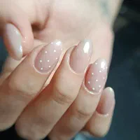 خدمات کاشت ژل و لمینت ناخن در گرگان