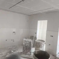 کارگر گچکاری