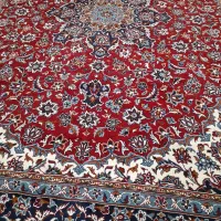 فرش مشهد ۳۵۰ شانه گوشتی و نرم