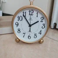 ساعت زیبای رومیزی