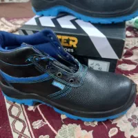 ۲جفت کفش کار|کیف، کفش، کمربند|مشهد, رده|دیوار