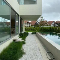 فروش ویلا۶۸۰ متری مدرن استخردار سند شش دانگ رویان