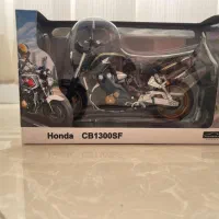 ماکت cb۱۳۰۰ نو با کارتن|اسباب‌‌بازی|تهران, دریان‌نو|دیوار