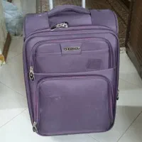 چمدون سایز متوسط