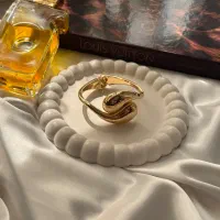 اکسسوری ژوپینگ|جواهرات|قم, باجک سه|دیوار