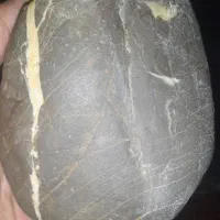 شهاب‌سنگ وسنگهای قیمتی ناب.