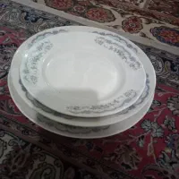 بشقاب چینی رویال