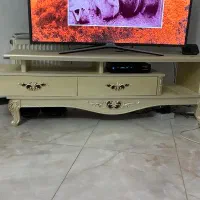 میز تلویزیون در حد نو