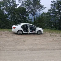 فروش یک دستگاه خودروی اریو اتوماتیک