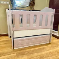 تخت گهواره‌ای کودک
