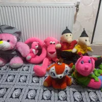 تعدادی عروسک