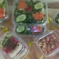 سالادفصل،سالادشیرازی،ترشی خونگی،ریحون،خیارشور ویژه|خدمات پذیرایی، مراسم|میبد, |دیوار