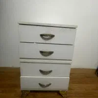 پاتختی ۴کشو