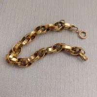 طلا ..۲۰۰ بالای تابلو