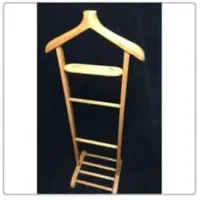 رخت اویز پایه دار