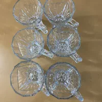 یک دست فنجان چای خوری و پیش‌دستی آرکوپال
