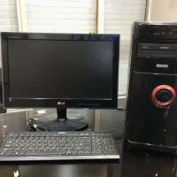 3 دستگاه کامپیوتر / مونیتور - کیس - کیبورد