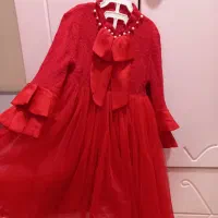 پیراهن مجلسی قرمز رنگ پرچین وپیراهن سفید سورمه ای