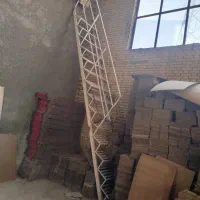 فروش‌را‌پله‌اهنی