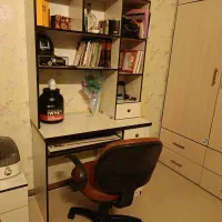 میز تحریر دو تیکه کاملا نو و بدون ضربه و خط و خش