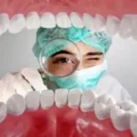 استخدام دندان پزشک