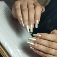 خدمات ناخن  ب صورت حرفه ای|خدمات آرایشگری و زیبایی|بم, |دیوار