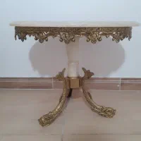 میز عسلی با رویه مرمر و پایه برنز