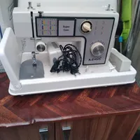 چرخ خیاطی ژانومه