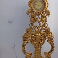 ساعت ایستاده.