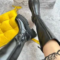 بوت بلند چرم