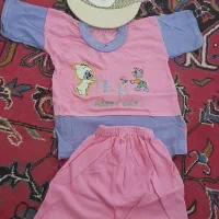 ست لباس بچگانه