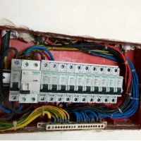 برقکار .برقکاری .تعمیرات برق ساختمان