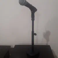 میکروفون Shure SM58 به علاوه پایه رو میزی