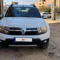 رنو داستر بی رنگ