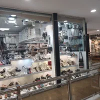 23متر-مغازه-طبقه-آرایشی-و-بهداشتی-قائم-تجریش