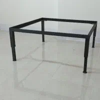چهارپایه فلزی