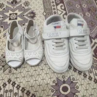 دو جفت کفش بچگانه در حد نو
