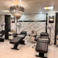 اجاره اتاق و تخت مژه و میز ناخن