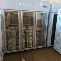 یک عدد یخچال ایستاده فروشگاهی به عرض دو متر
