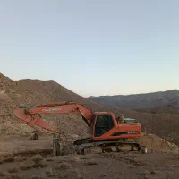 راننده بیل مکانیکی